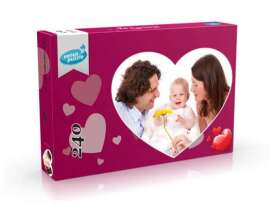 Puzzle from a photo or a heart puzzle - Picture showing Heart Personalized Puzzle 240 in box